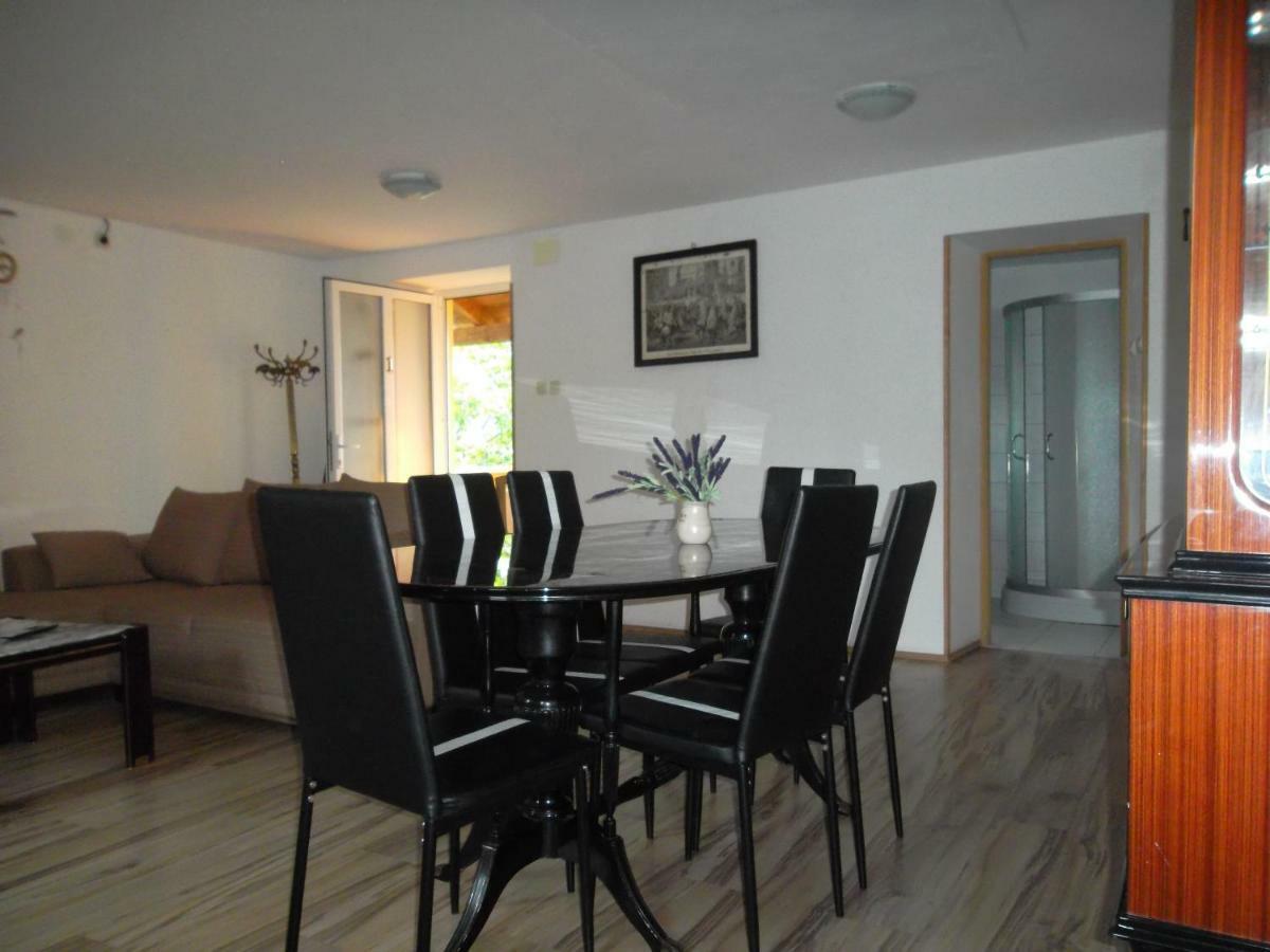Hodak Apartment Нерезине Екстер'єр фото